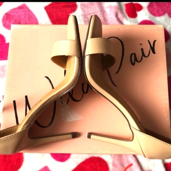 Bethie Two-Piece Tan Dress Sandals, Wild Pair Size 9.5 Cream - Picture 4 of 6